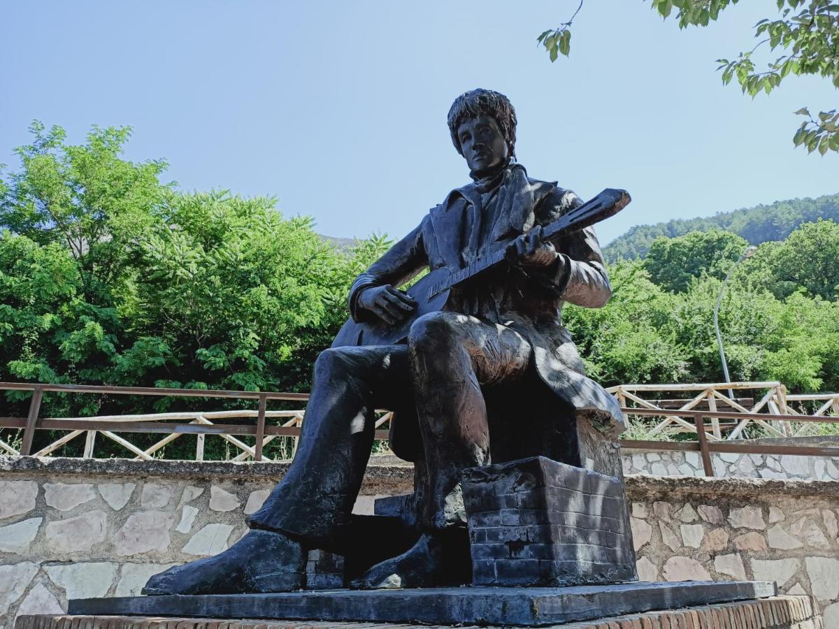Villa Musica E Poesia Da Battisti Ida à Poggio Bustone Extérieur photo