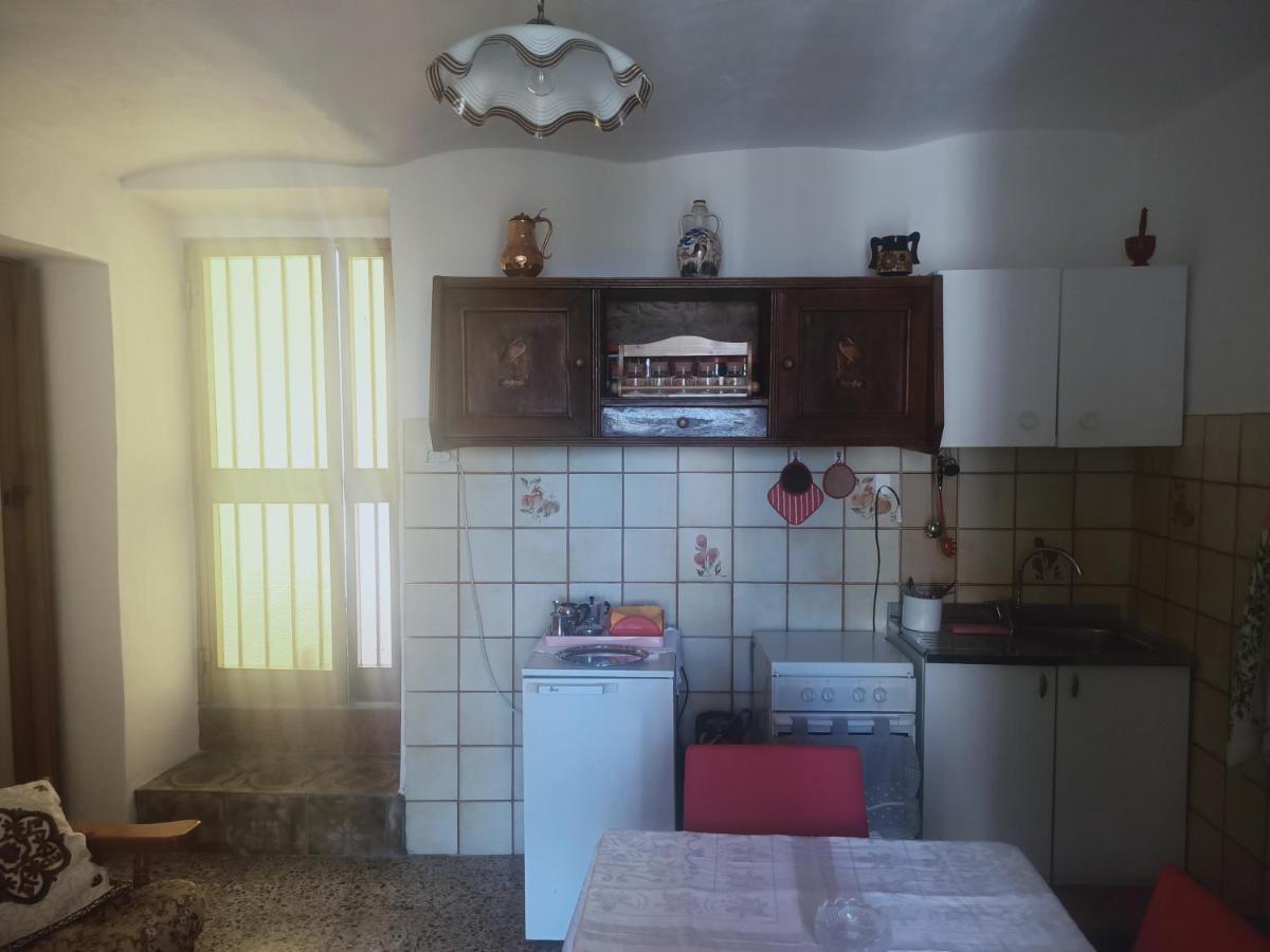 Villa Musica E Poesia Da Battisti Ida à Poggio Bustone Extérieur photo